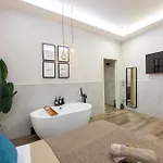 Apartment Falco Deluxe - Elegante Vasca In
