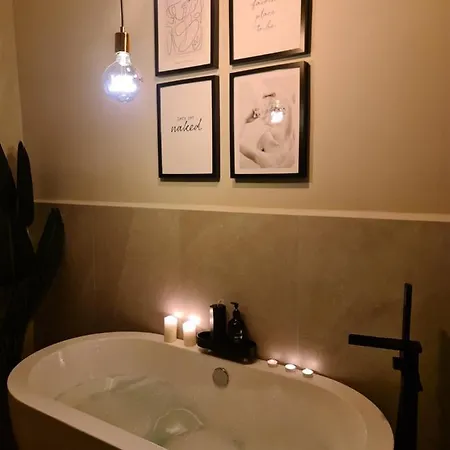 Falco Deluxe Apartment Naples