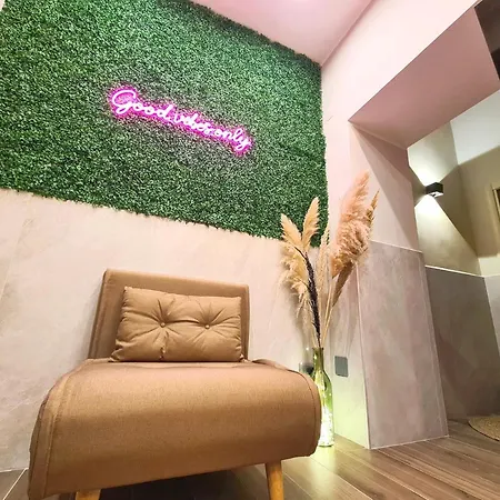 Falco Deluxe Apartment *
