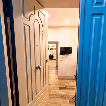 Falco Deluxe Apartment Naples