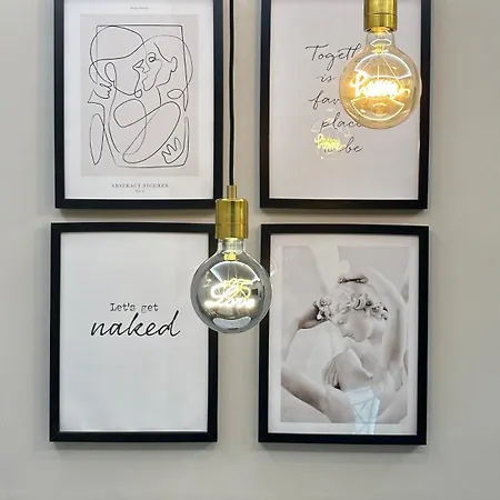 Falco Deluxe Νάπολη