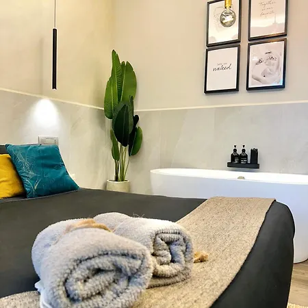 Falco Deluxe Apartment