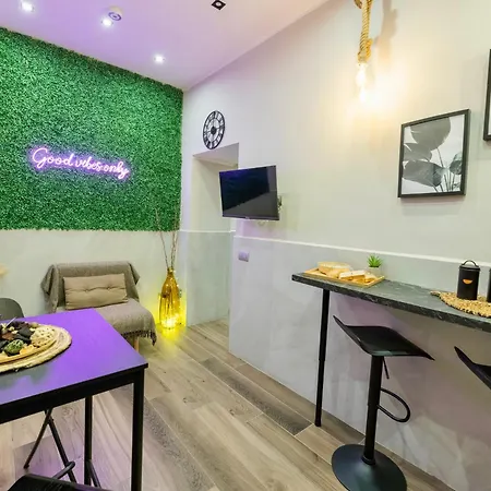 Διαμέρισμα Falco Deluxe *